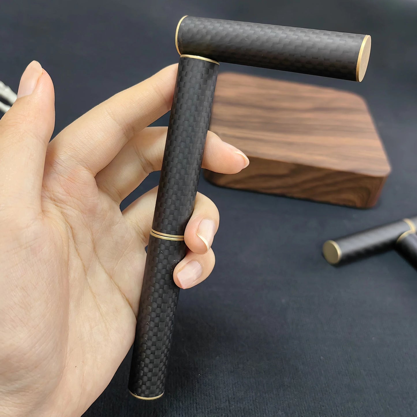 EDC Fidget Toys Stress Relief For Adults Magnetic Metal Carbon Fiber Three-section Stick Rotating Creative Gift